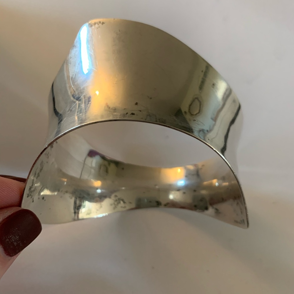 Amazing asymmetrical sterling silver bracelet